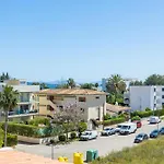 La Plaza