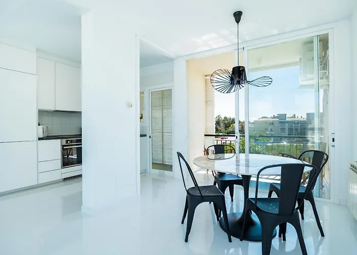 La Plaza * Поланко